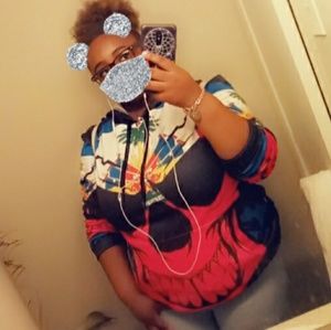 Meet your Posher, Kayla